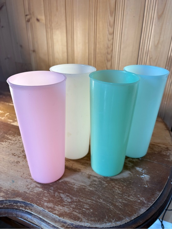 Tupperware Other - Vintage Tupperware Pastel Tumbler Set - Pink, White, Mint, Aqua Tumblers